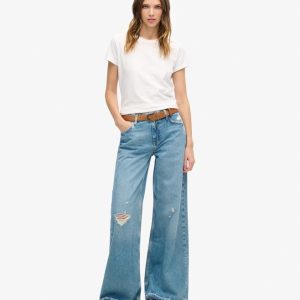 Jeans med vid ben och rå kant